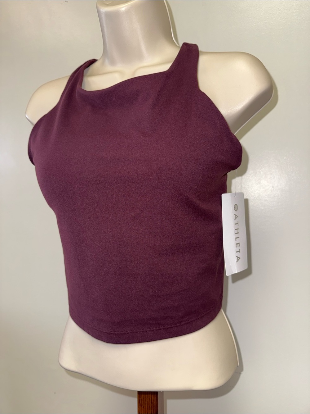 NWT Athleta (Medium) Brand New Maroon Padded Purpose Crop Bra
